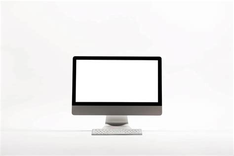 High-Tech Desktop 的图像结果