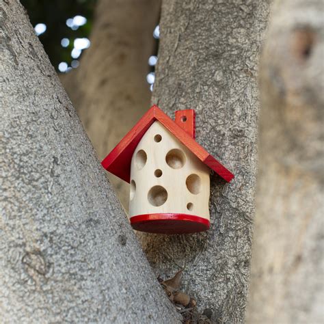 Ladybug House — Kikkerland Design Inc