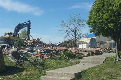 New House Demolition Fail 的图像结果
