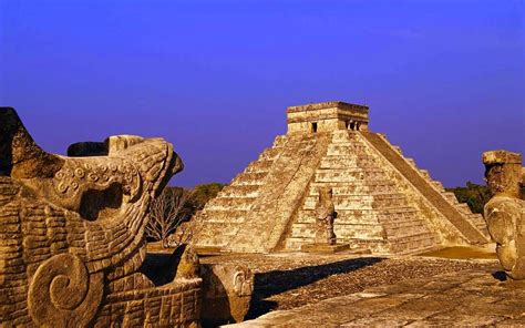 Image result for Pyramide Maya