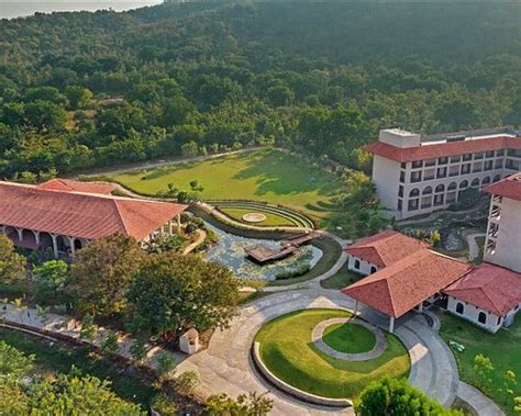 BHANU THE FERN FOREST RESORT & SPA JAMBUGHODA, SERIES BY MARRIOTT ...
