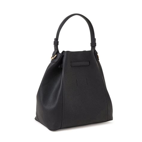 5 Different Types of Rings for Women - Accessorize India