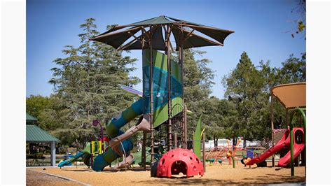 Thousand Oaks Community Park - Picnic-Themed Park Playground
