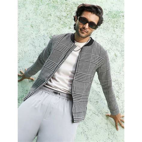 Buy Campus Sutra Men Black & White Zip-Front Houndstooth Jacket Online