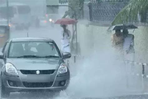 Kerala Weather Update: മൂന്ന് ജില്ലകളില്‍ ഇന്ന് ഓറഞ്ച് അലർട്ട്; പരക്കെ ...