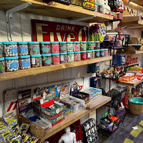 Fayetteville's Funky Flea Market - 2022 Lo que se debe saber antes de ...