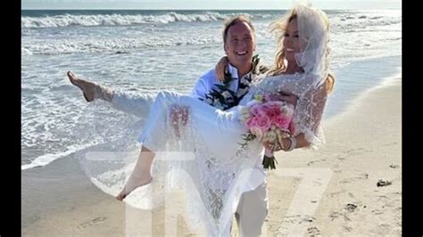 Lakers Owner Jeanie Buss Marries Comedian Jay Mohr in Malibu - ReportWire