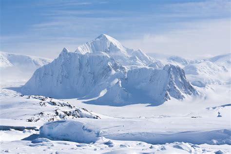How Cold Is Antarctica? Weather & Temperature for Visitors