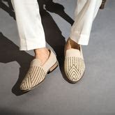 SLIP-ONS – The Alternate