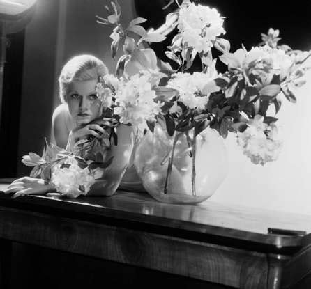 Jean Harlow: Hollywood's original 'Blonde Bombshell'