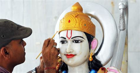 At Ram Janmbhoomi Ayodhya, Three Muslims Dress Up And Illuminate The ...