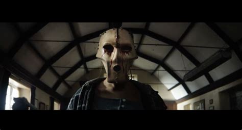 In 28 Years Later, Danny Boyle Refashions a Zombie Thriller Into a ...