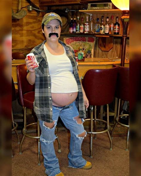 18 Pregnant Women Who Got Creative With Their Halloween Costumes