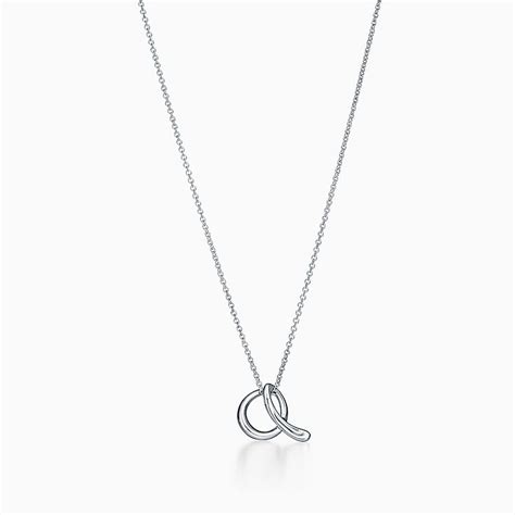 Elsa Peretti™ Necklaces & Pendants | Tiffany & Co. International