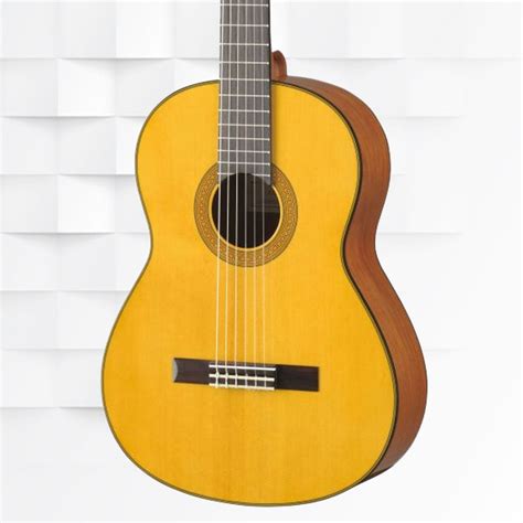 Yamaha CG142S Classical Guitar – Royelite