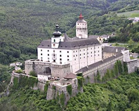 Adelssitze in Österreich: Familie Esterházy, Burg Forchtenstein und ...
