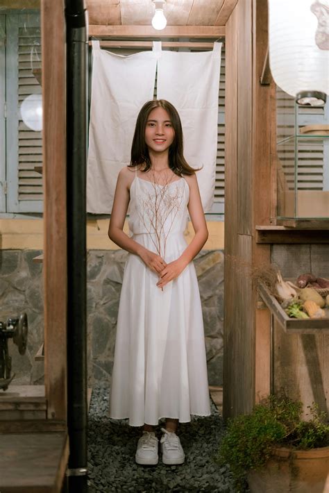 Women+Oiled+Up+Feet Photos, Download The BEST Free Women+Oiled+Up+Feet ...