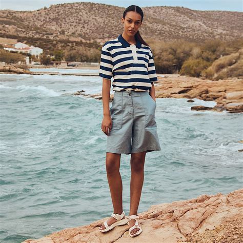 Linen Bermuda Short for Women in Light Blue