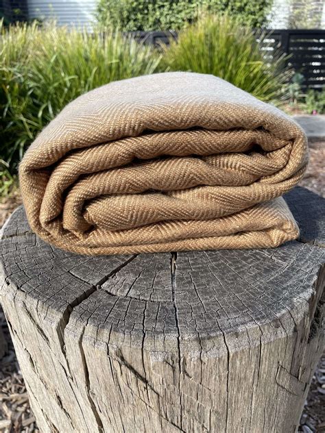 100 % Luxury Cashmere Brown Throw Blanket - Alchemy Story