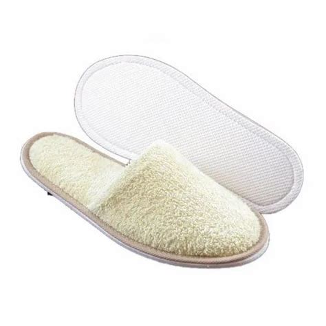 Milestone Corporation - Manufacturer of Indoor House Slippers ...