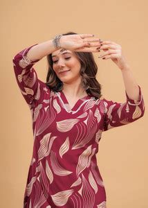 Dressar Women Floral Print Straight Kurta - Buy Dressar Women Floral ...