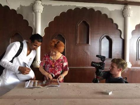 GUANG HAN HOTEL (Guanghan) - Motel Reviews, Photos, Rate Comparison ...