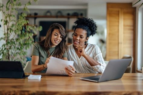 Image result for Example of Simultaneous Interpreting Spanish