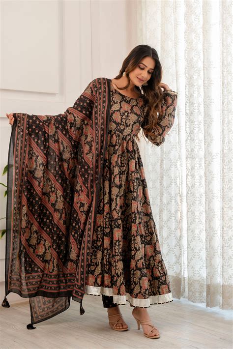 Black block print gher ghumar suit set – Roohaniyat Jaipur