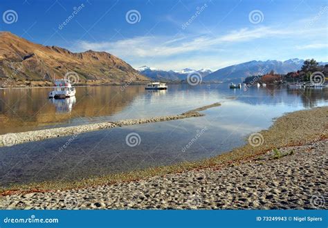 Lago Wanaka Durante Uma Seca, Barcos, Otago Nova Zelândia Imagem de ...