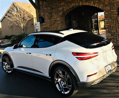 Genesis debuts electric GV60