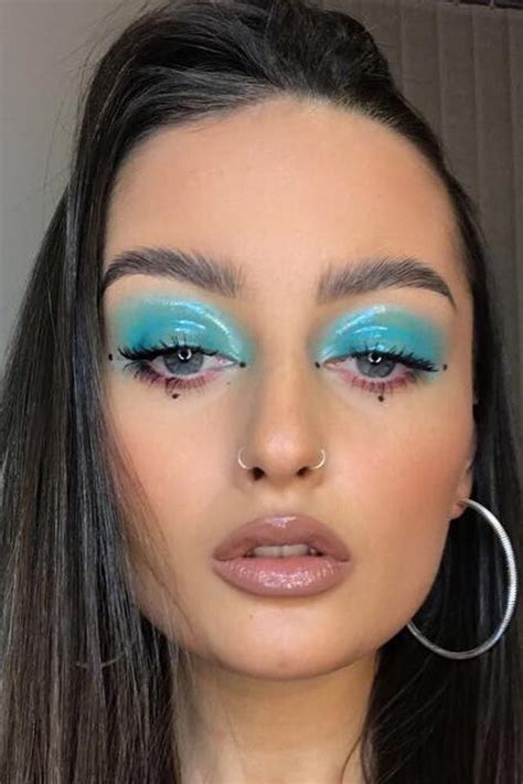 90s makeup eyeshadow