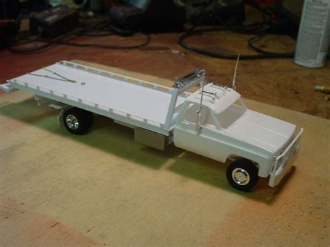 Scratch Building Model Trucks 的图像结果