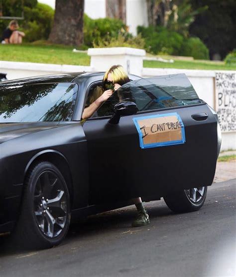 Dodge Challenger Billie Eilish - HD Wallpaper