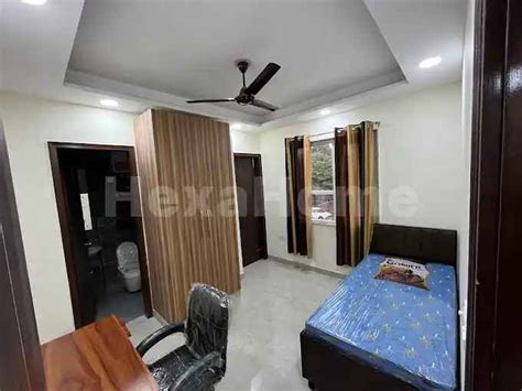 DoCo PG for boys in Karol Bagh, Delhi