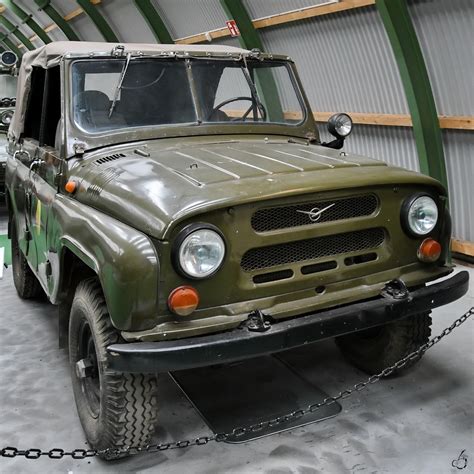 Ein UAZ 469 B ist Teil der Ausstellung im NVA-Museum Rügen - Fahrzeugbilder.de