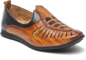 Tiny Bugs Boys Slip on Jutis Price in India - Buy Tiny Bugs Boys Slip ...