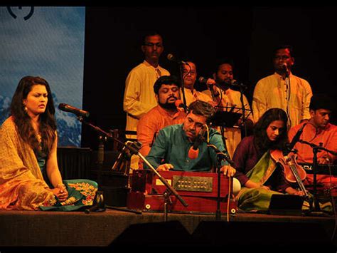 Mumbaikars and celebrities participate in a unique musical event ...