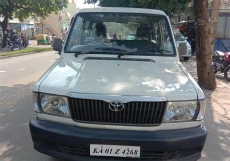 Used Toyota Qualis FS B3 2002 Model (PID-1419329728) Car for Sale in ...