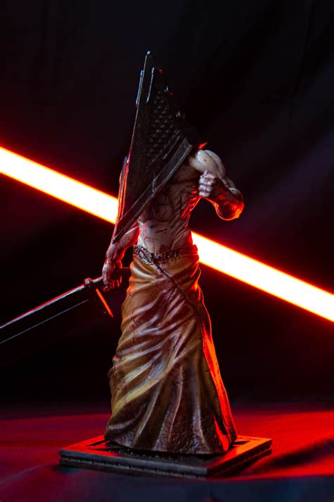 I made a Pyramid Head figure from the Silent Hill movie : r/silenthill