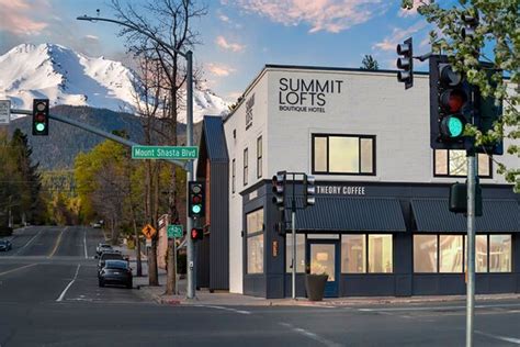 SUMMIT LOFTS BOUTIQUE HOTEL (Mount Shasta) - Hotel Reviews, Photos ...