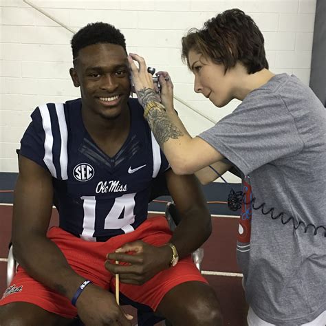 Photo Gallery: 16th Ole Miss Ladies' Forum A Huge Success - HottyToddy.com