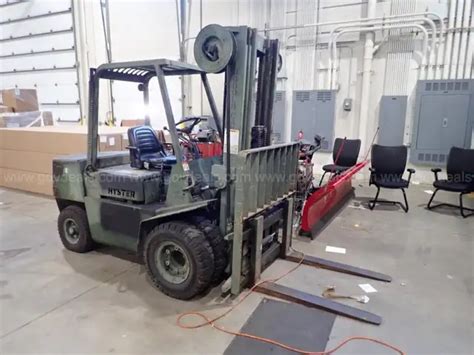 Hyster Model H60-XL-MIL 6000# capacity forklift X military Isuzu diesel ...