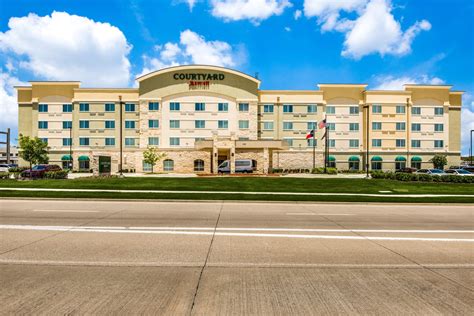 Courtyard by Marriott Dallas Plano/Richardson - Visit Plano