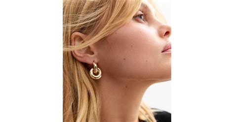 Gold Tone Chunky Tube Doorknocker Earrings | New Look