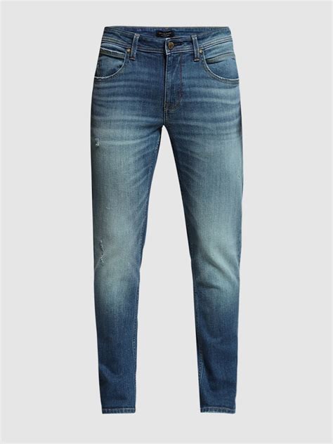 Slim-Fit