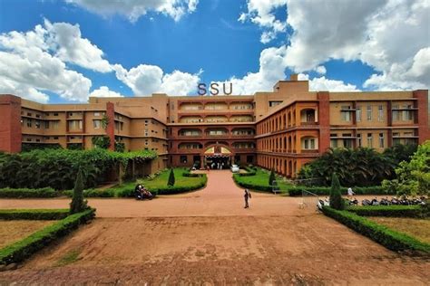 Sri Sri University