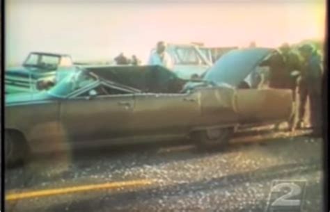 Exploding Whale Oregon 1970 的图像结果