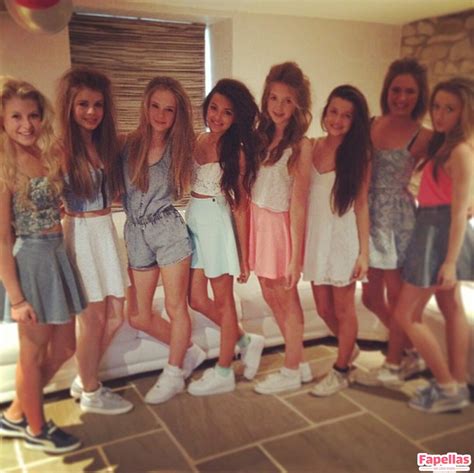 Phoebe Collin aka collin_merp aka phoebecollin_design Nude Leaks OnlyFans - Fapellas