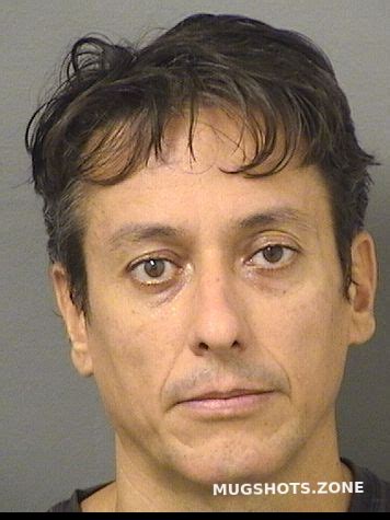 DECAMARGOJUNIOR PLINIO ROBERTO 10/28/2022 - Palm Beach County Mugshots Zone