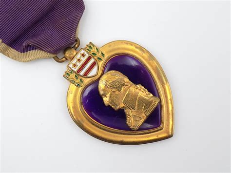 US Navy/USMC Purple Heart Medal WWII-Era – Damn Yankee Militaria Sales